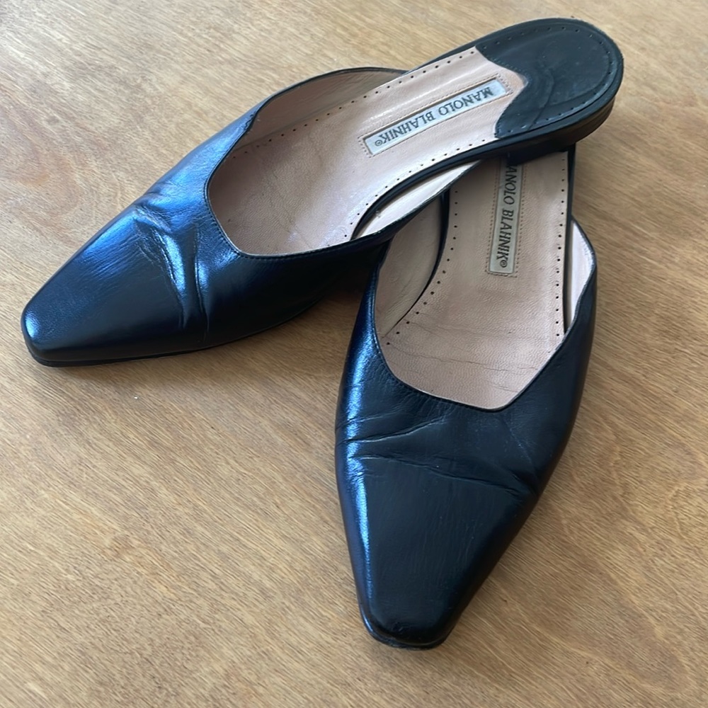 Manila Blahnik flat mules